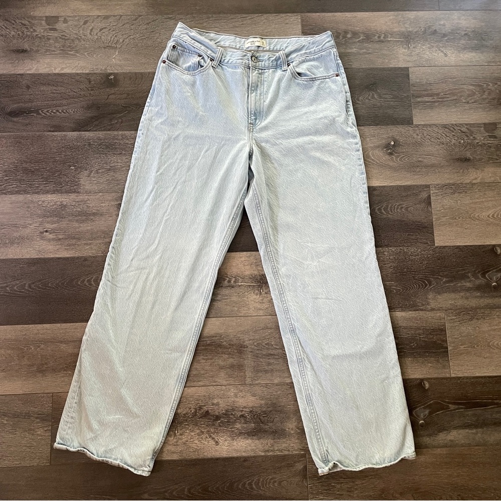 Abercrombie & Fitch Jeans Womens 31/12L The Loose High Rise Light Wash Wide Leg